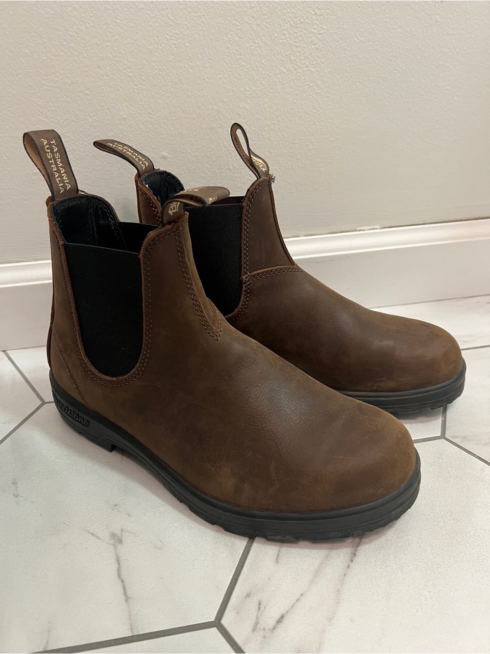 Blundstone 1609 Antique Brown Chelsea Boot Size 9 Women's